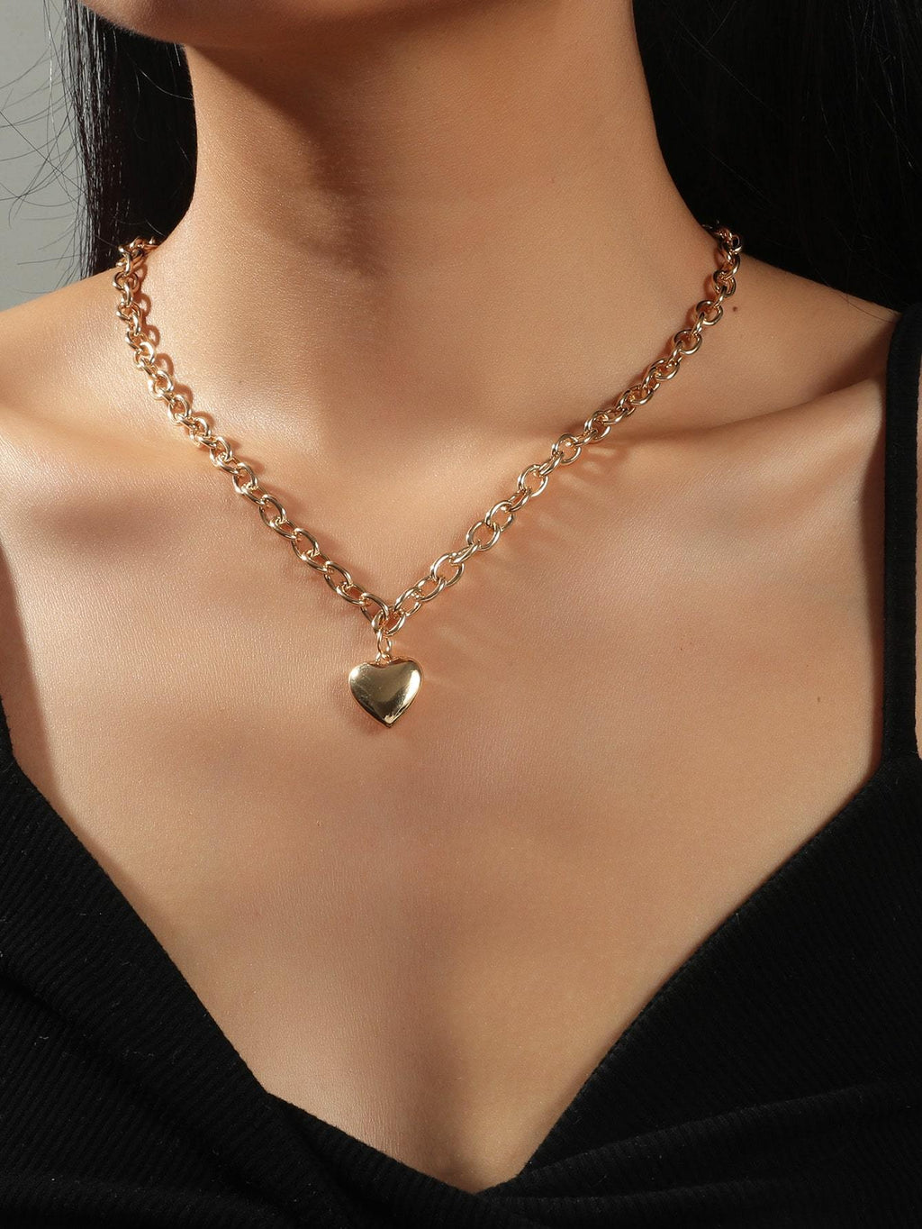OT Buckle Gold Heart Necklace