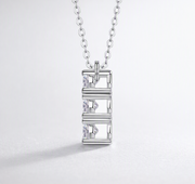 Round - A Fashionable And Luxurious Diamond Jewelry Pendant Set With 0.5-carat Moissan Diamonds, S925 Sterling Silver And Platinum Plating