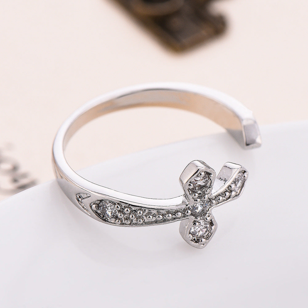Taobao Korean version of creative new product fashion white gold lady ring engagement gift manufacturer