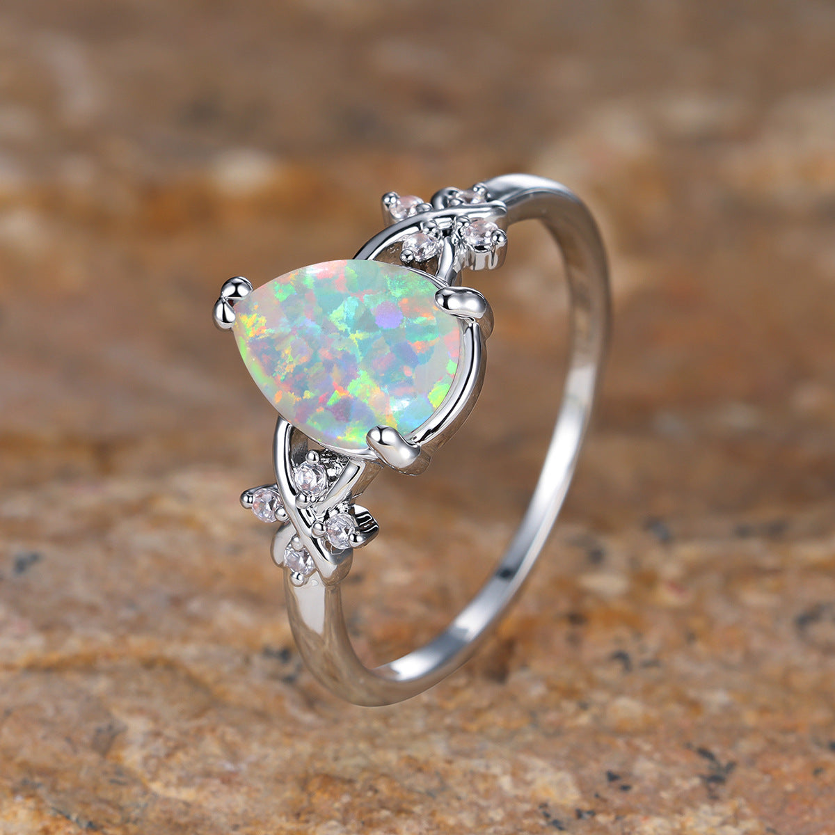 Drop-shaped Inlaid Diamond Flower Ring