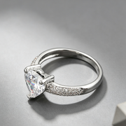 Heart-shaped Zircon Ring White Gold-plated Heart-shaped Diamond Ring