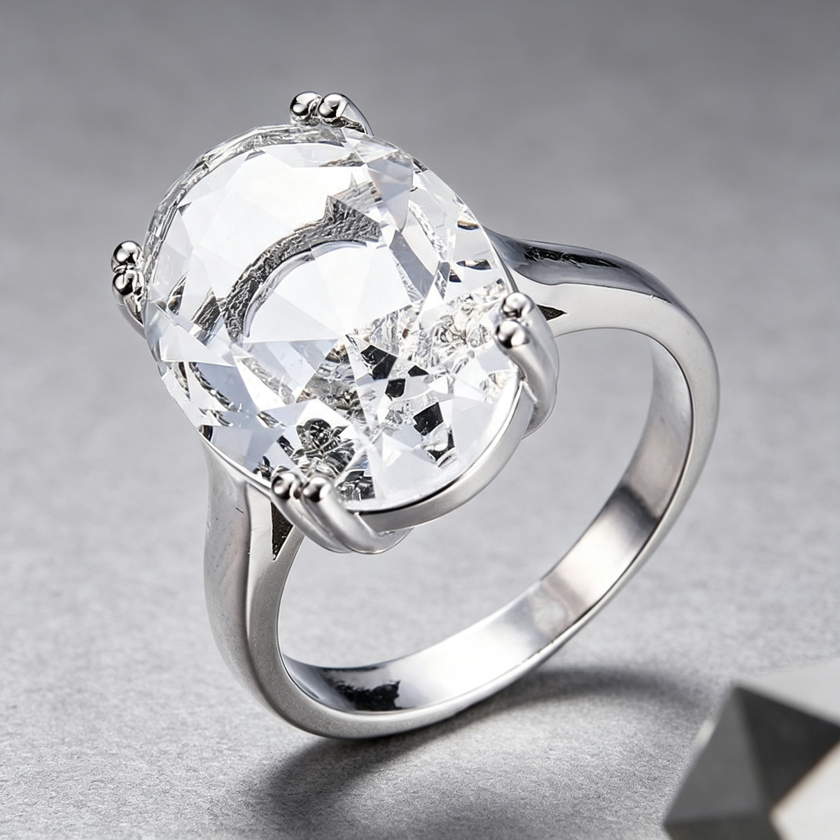 European and American fashion hot engagement engagement diamond ring diamond inlaid sea blue Topaz ring jewelry