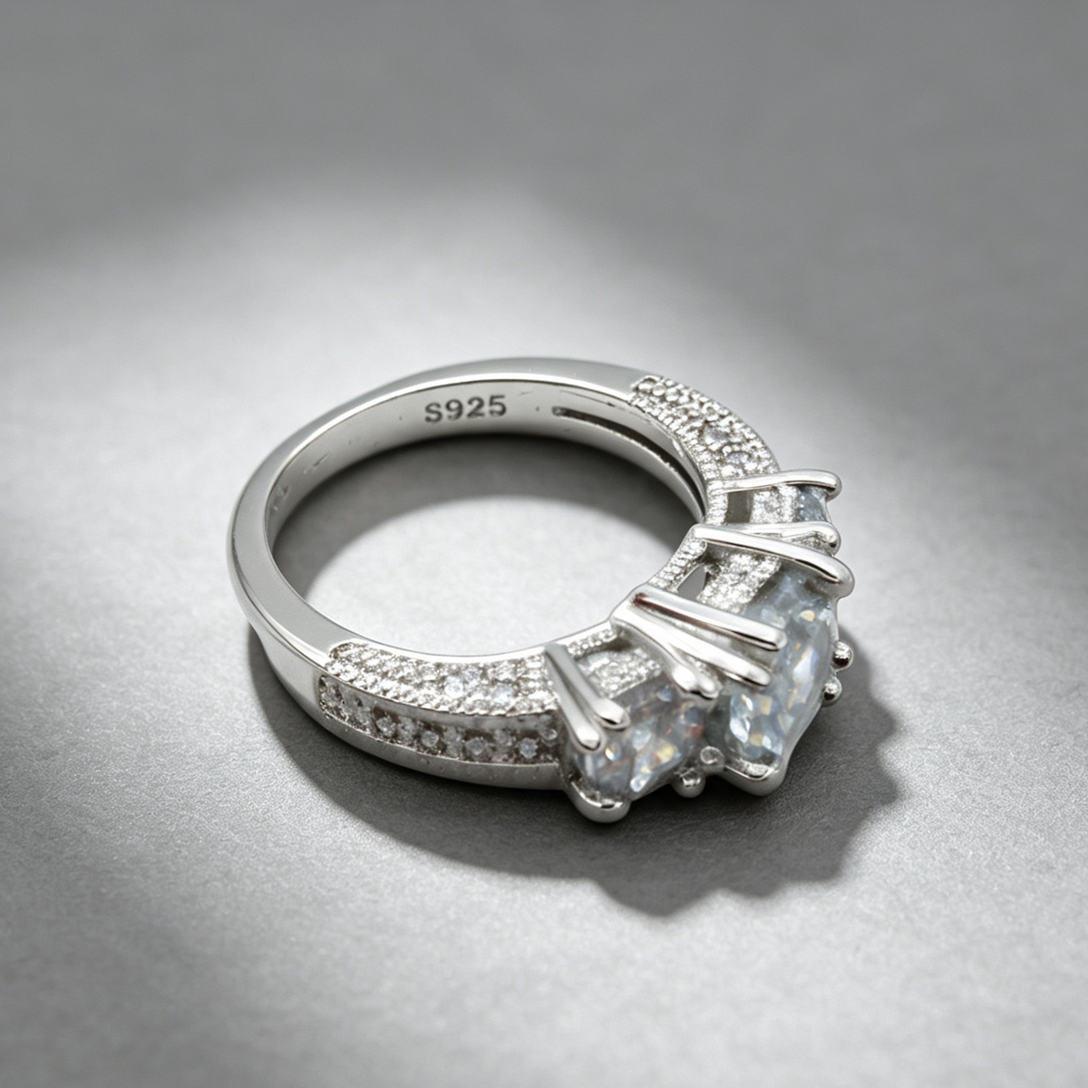 European and American ring engagement ring inlaid zircon ring jewelry