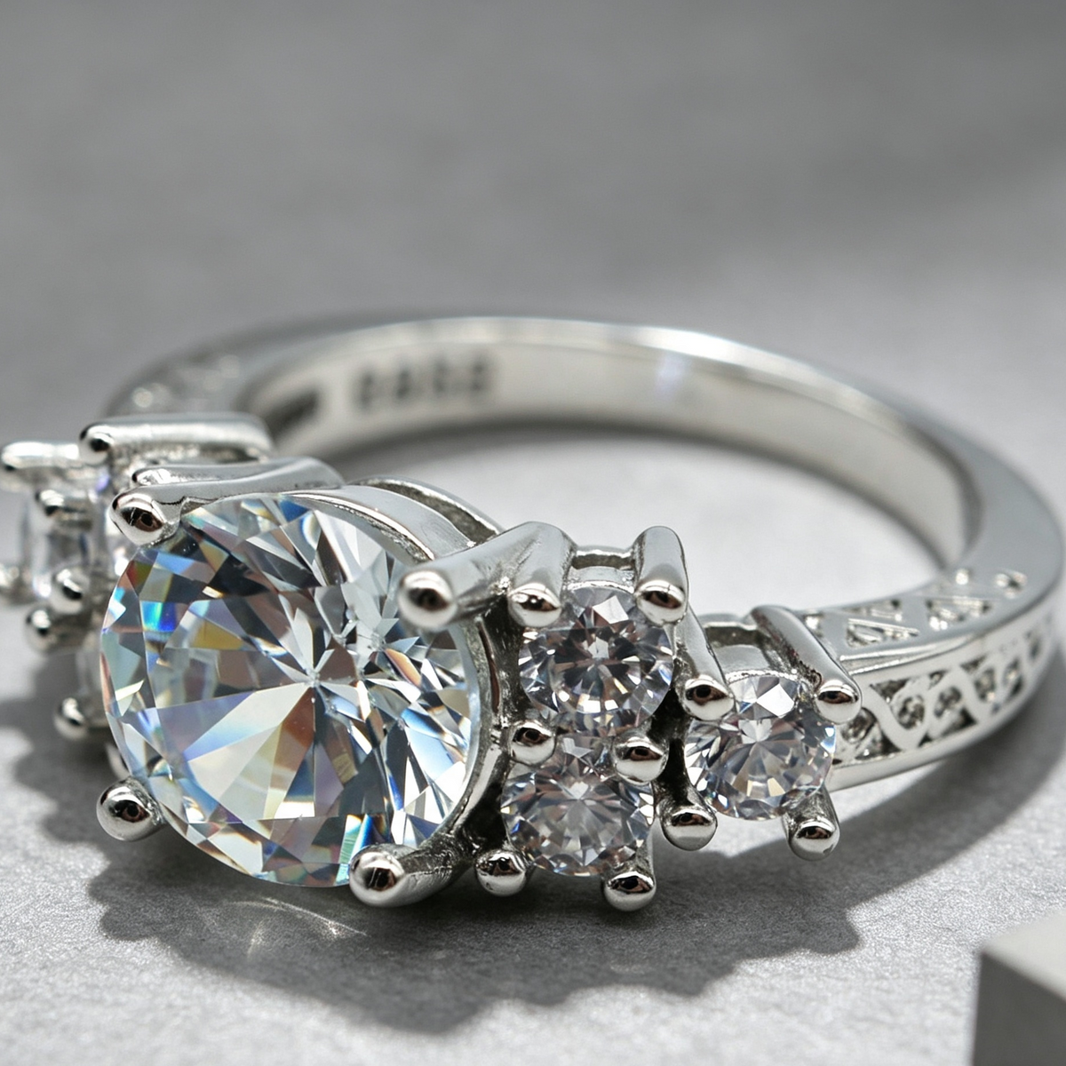 Ebay hot selling diamond hand ornaments wholesale high grade eight heart eight arrow zircon engagement ring