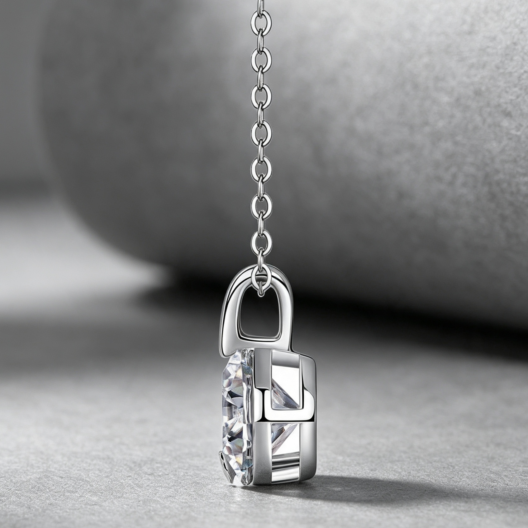 V-shaped - A Fashionable And Luxurious Diamond Jewelry Piece Set With 2-carat Moissan Diamond S925 Sterling Silver And Platinum-plated Pendant
