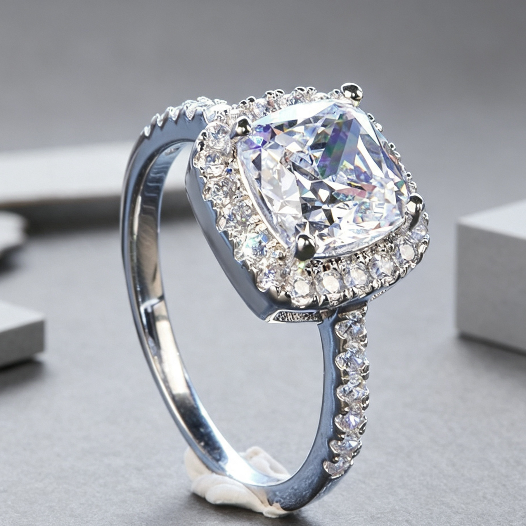 Ladies Moissanite 1 Carat Diamond Ring Luxury Round Diamond Princess Square Ring