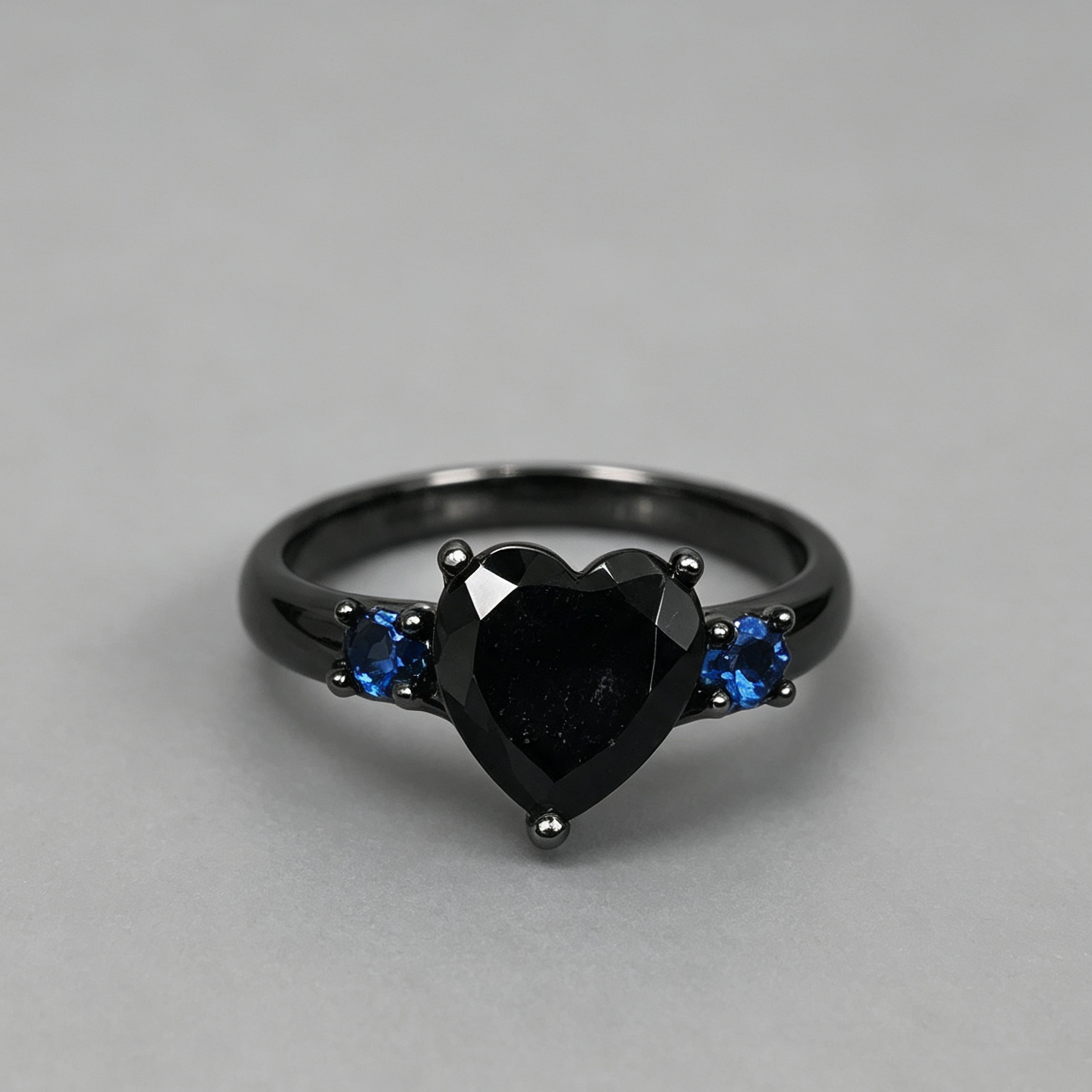 New European and American love shaped ring plated 925 silver black gold black gun color ring engagement jewelry
