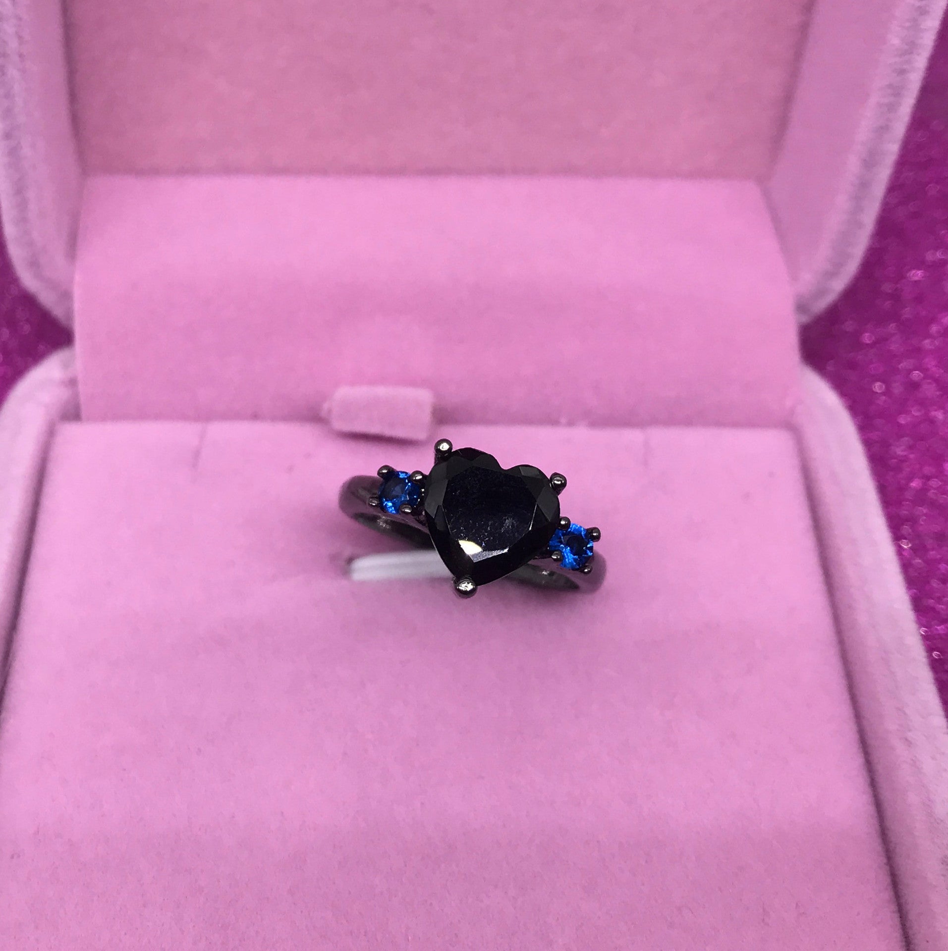 New European and American love shaped ring plated 925 silver black gold black gun color ring engagement jewelry