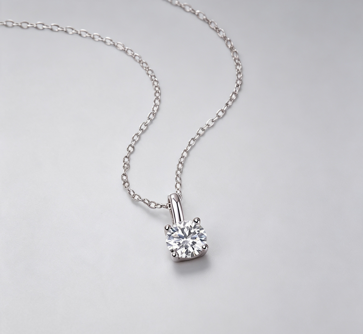 Encounter - A Fashionable And Luxurious Diamond Jewelry Pendant Set With 1-carat Moissan Diamond S925 Sterling Silver