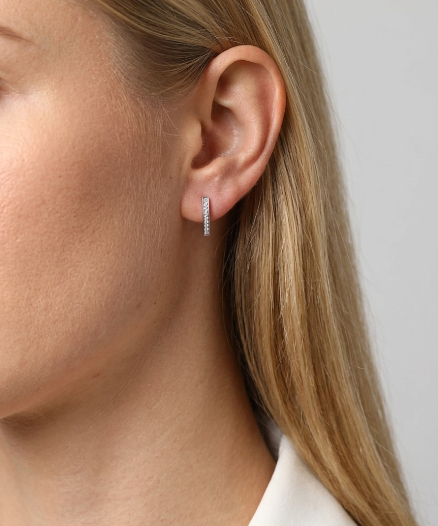 State Of Mind - Fashionable And Luxurious Diamond Jewelry Set With Moissanite S925 Sterling Silver And Platinum-plated Stud Earrings
