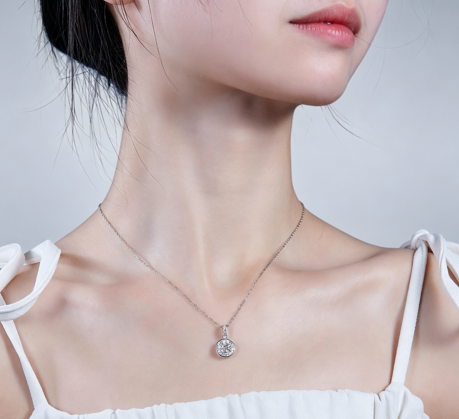 Dark Night Elf - A Fashionable And Luxurious Diamond Jewelry Pendant Set With 1-carat Moissan Diamond S925 Sterling Silver And Platinum Plating