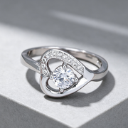 European and American ornaments inlaid with AAA high grade zircon heart rings