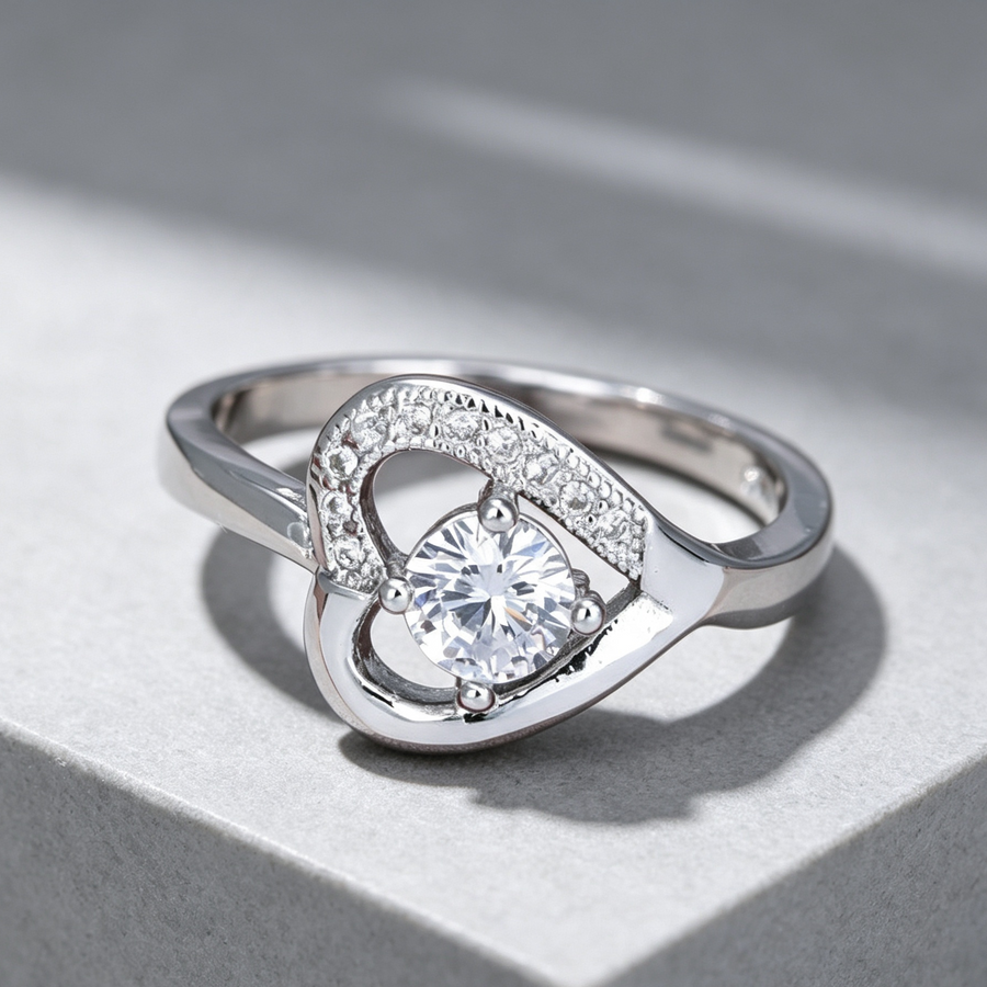 European and American ornaments inlaid with AAA high grade zircon heart rings