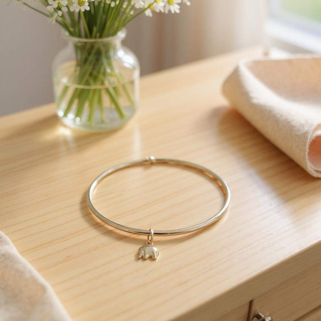 🐘 Elegant Elephant Bracelet – 18K Yellow Gold