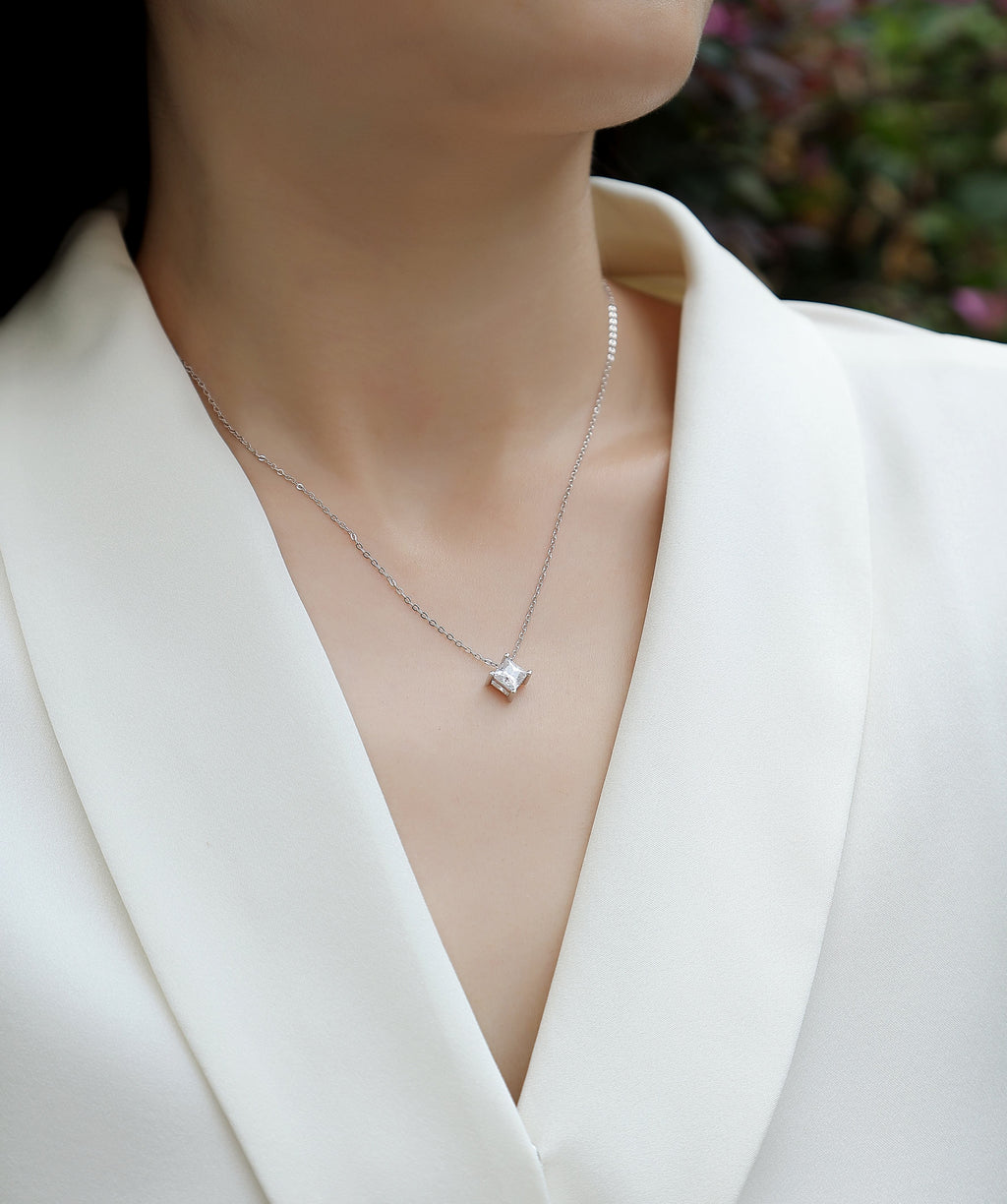 Stay Together - A Fashionable And Luxurious Diamond Jewelry Pendant Set With Square Moissanite S925 Sterling Silver.