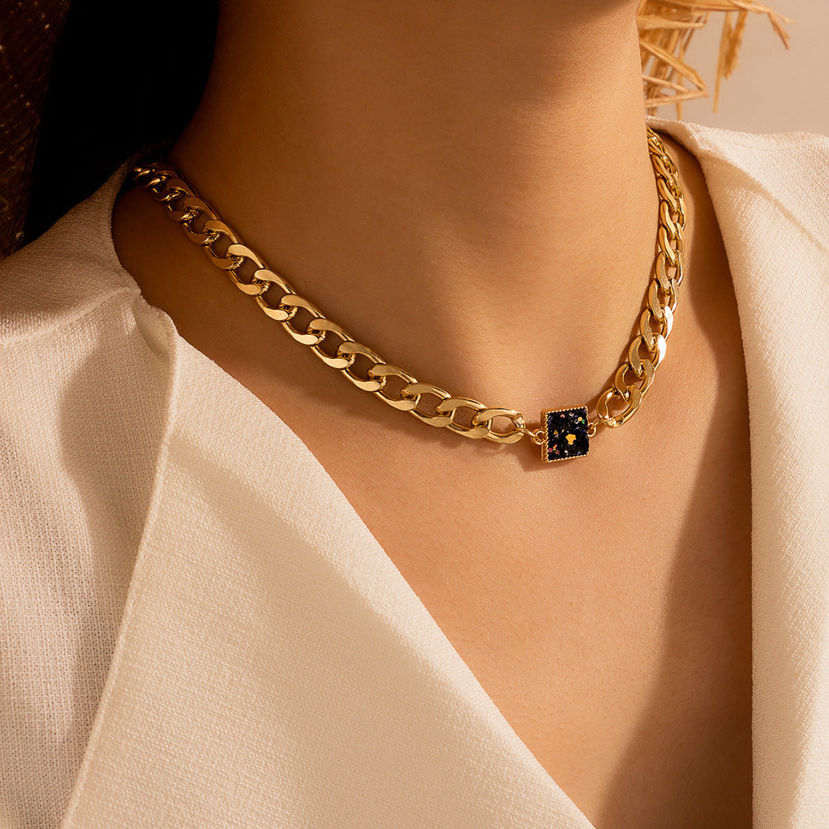 Punk Thick Chain Single Layer Gold Women's Necklace