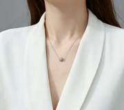 Meet At This Moment - A Fashionable And Luxurious Diamond Jewelry Pendant Set With Moissanite S925 Sterling Silver And Platinum Plating