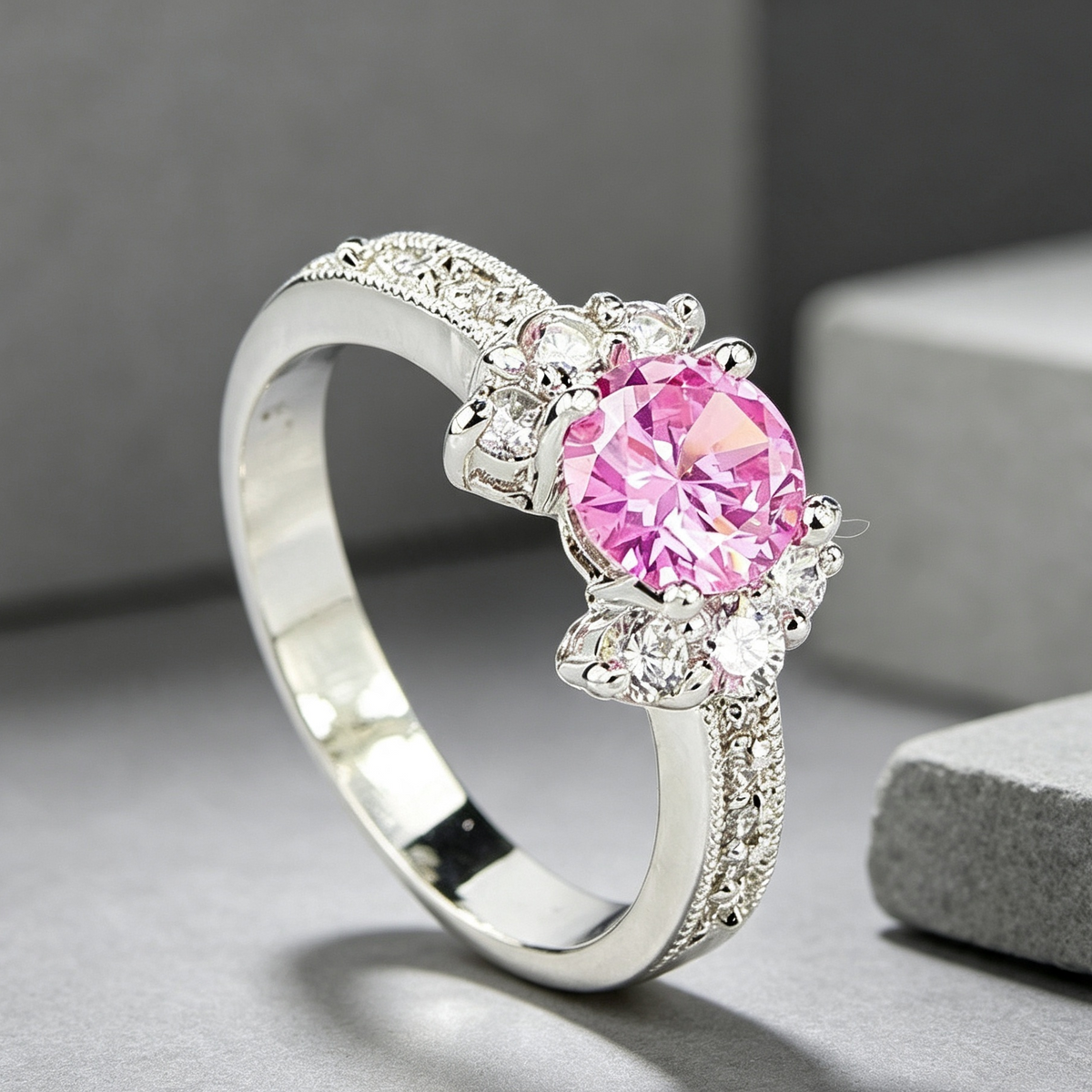New Hot European And American Princess Ring Champagne Gem Engagement Ring Lady