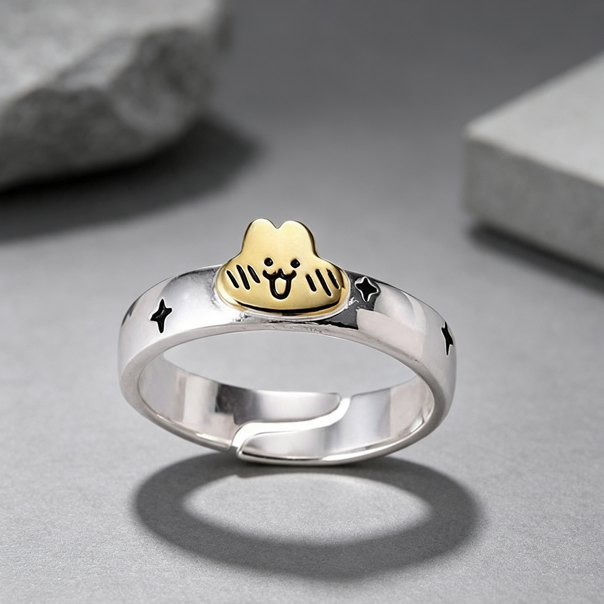 Women's New Super Cute Shy Rabbit Ring