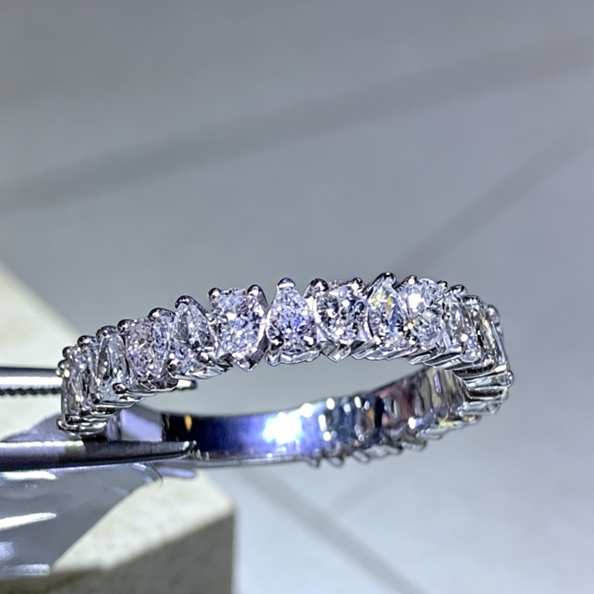 Simple Luxury Inlaid Waterdrop Rhinestone Rings Women's Simple