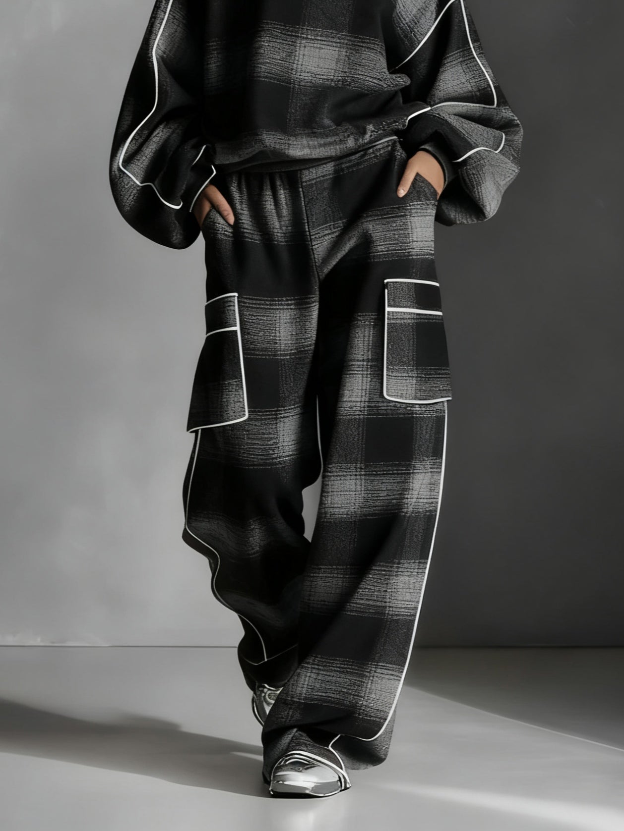 Black & Grey Plaid Sweatshirt & Casual Pants Set