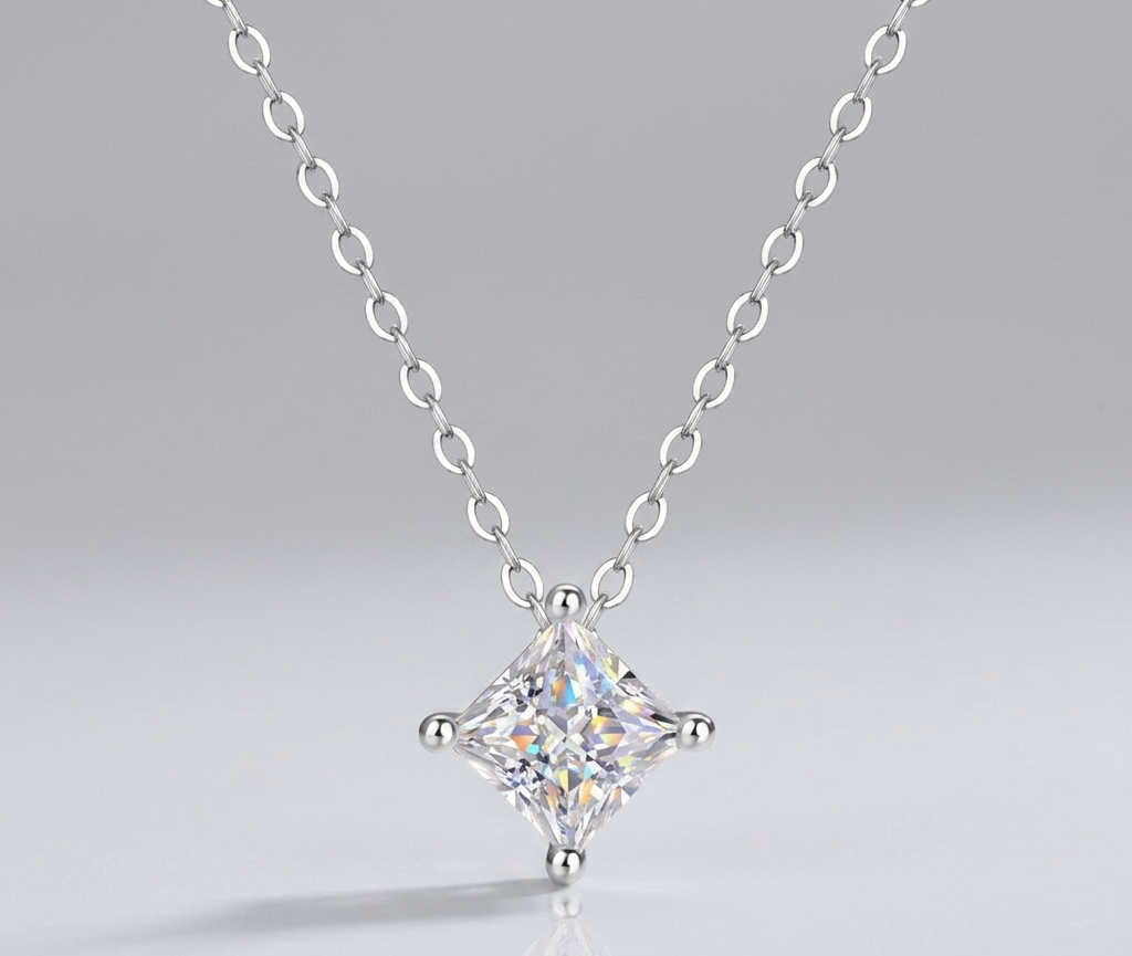 Stay Together - A Fashionable And Luxurious Diamond Jewelry Pendant Set With Square Moissanite S925 Sterling Silver.