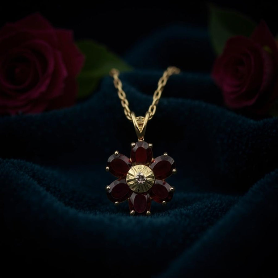 Diamond & Garnet Necklac