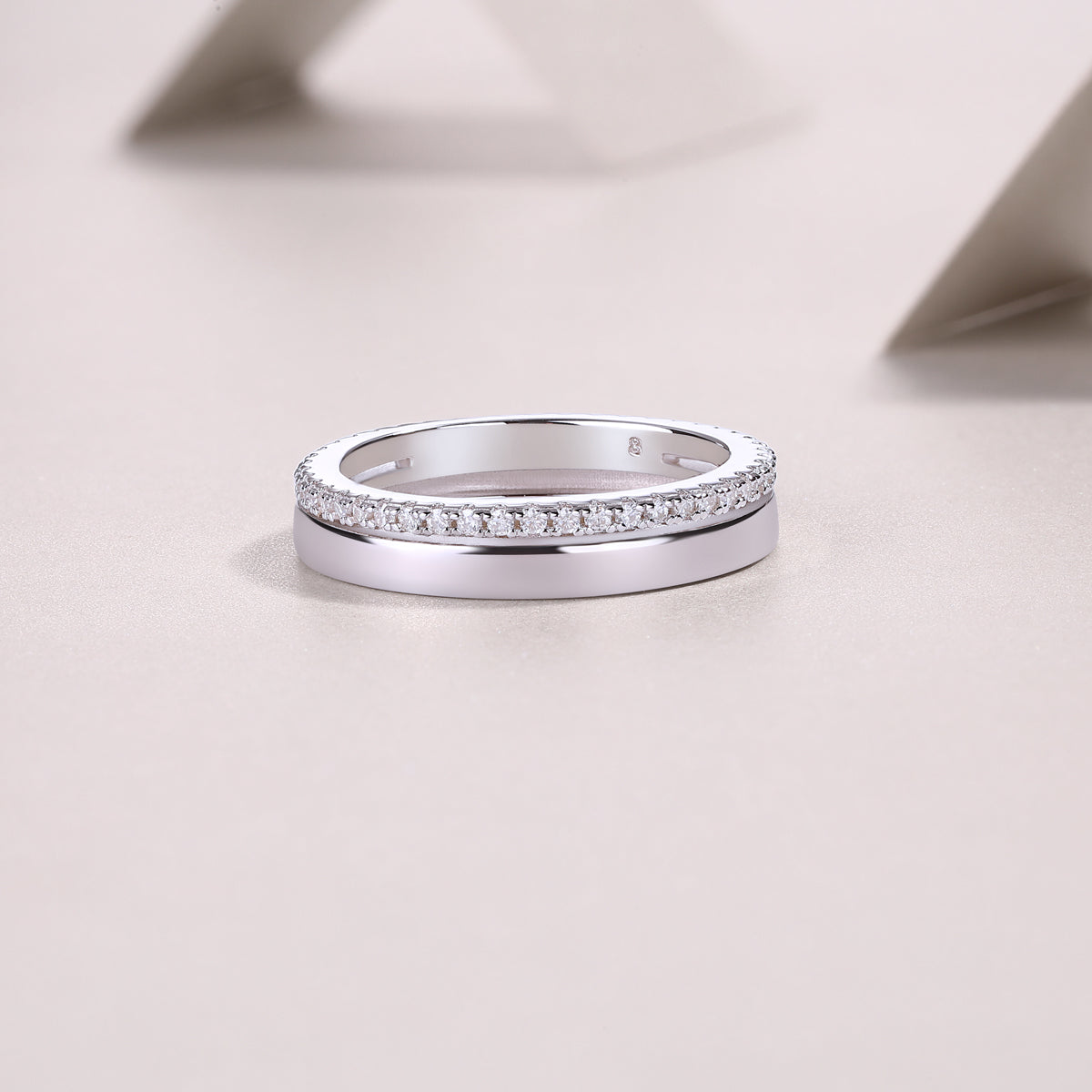 Double Ring Shadow - A Fashionable And Luxurious Jewelry Piece Set With Moissanite S925 Sterling Silver And Platinum-plated Diamond