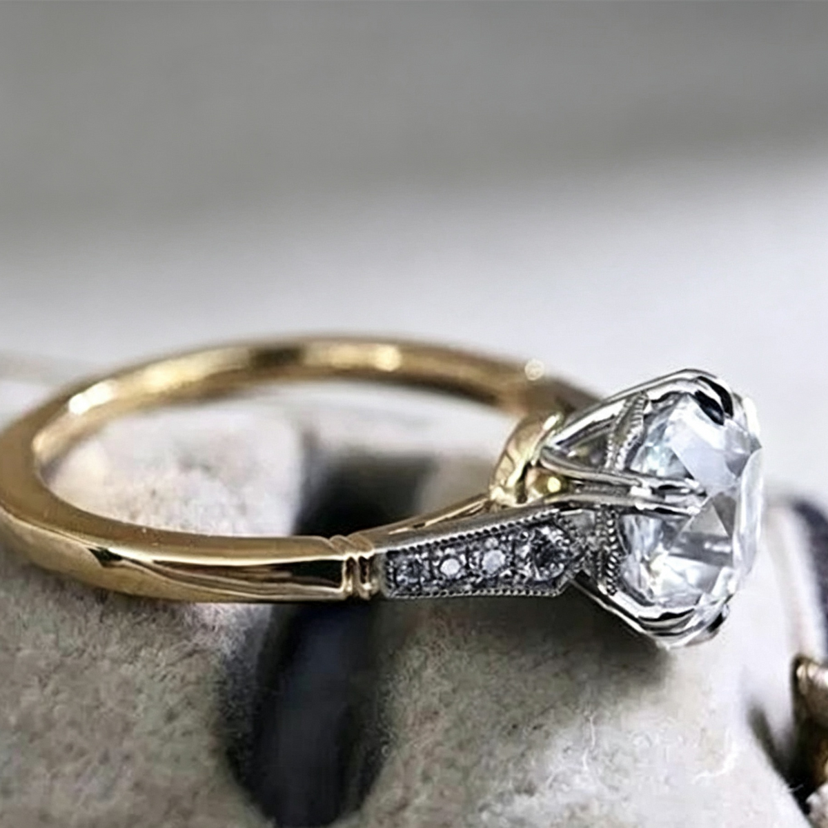 Hand Jewelry Brass Plated Two Tone Zircon Women's Ring