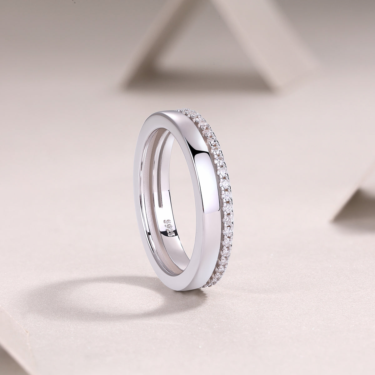 Double Ring Shadow - A Fashionable And Luxurious Jewelry Piece Set With Moissanite S925 Sterling Silver And Platinum-plated Diamond