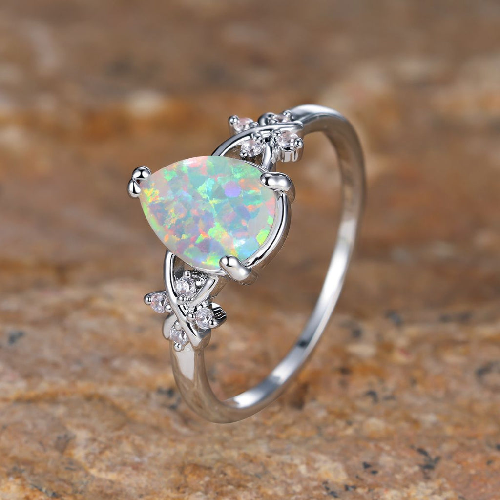 Drop-shaped Inlaid Diamond Flower Ring