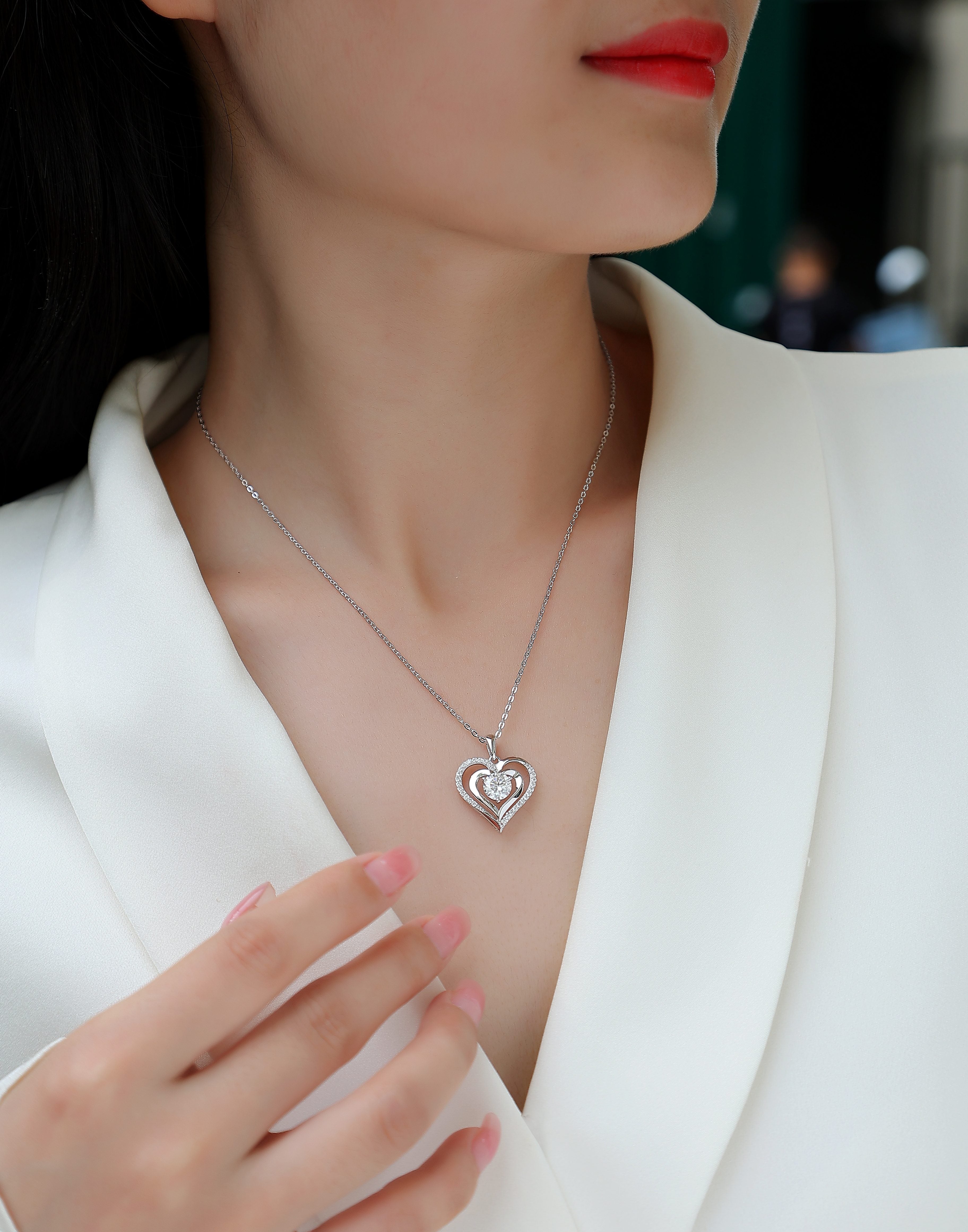 Heart-to-heart Connection - A Fashionable And Luxurious Diamond Jewelry Pendant Set With 1-carat Moissan Diamond S925 Sterling Silver And Platinum Plating