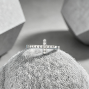 Holy Light Cross - A Fashionable And Luxurious Jewelry Piece Set With Moissanite S925 Sterling Silver And Platinum-plated Diamond