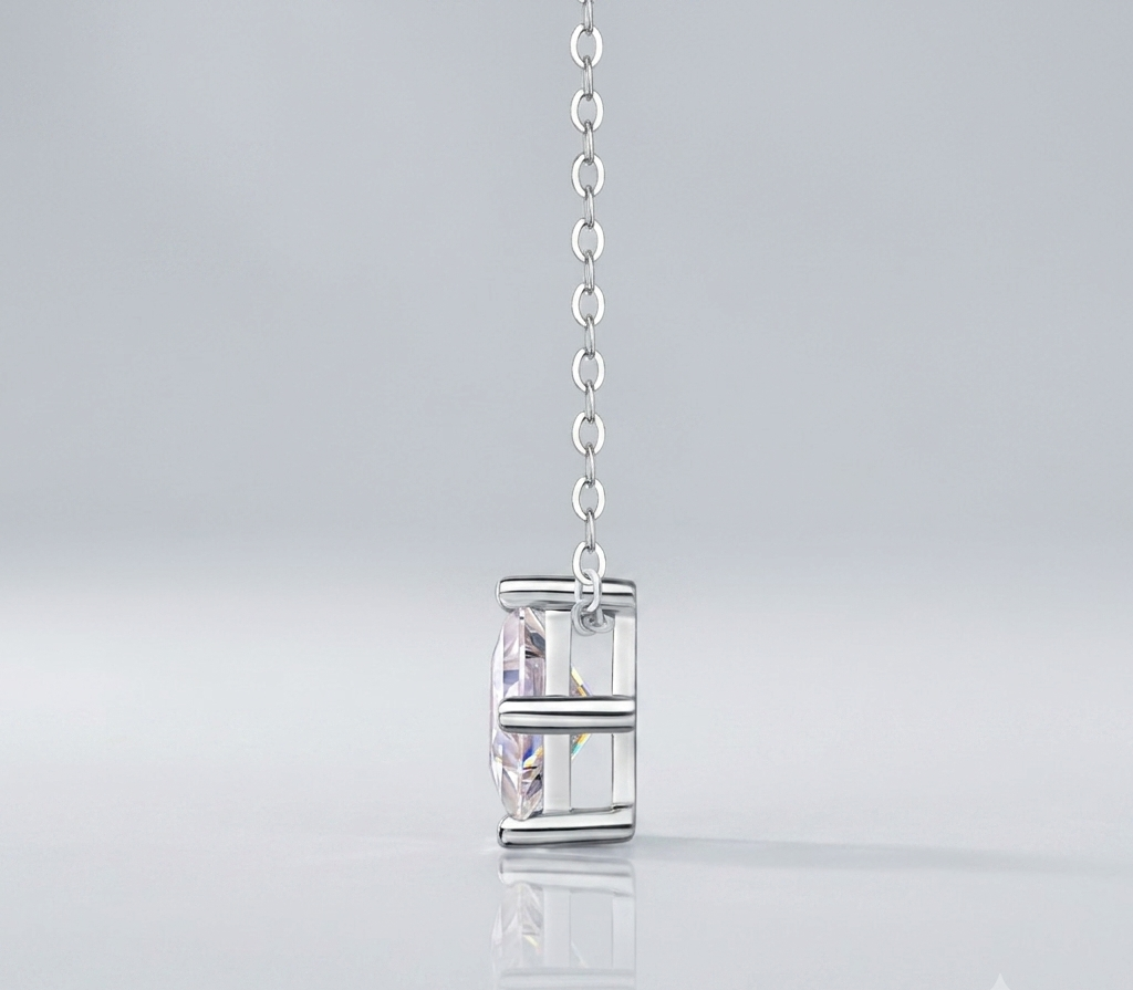 Stay Together - A Fashionable And Luxurious Diamond Jewelry Pendant Set With Square Moissanite S925 Sterling Silver.
