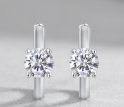 Set Out To The Heart Of Luxury Fashion Diamond Earrings Stud Mossan Diamond Silver Ornaments