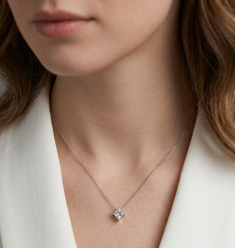 Stay Together - A Fashionable And Luxurious Diamond Jewelry Pendant Set With Square Moissanite S925 Sterling Silver.