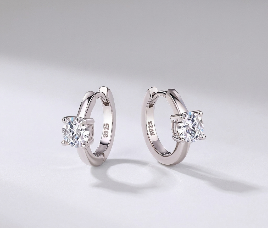 Set Out To The Heart Of Luxury Fashion Diamond Earrings Stud Mossan Diamond Silver Ornaments