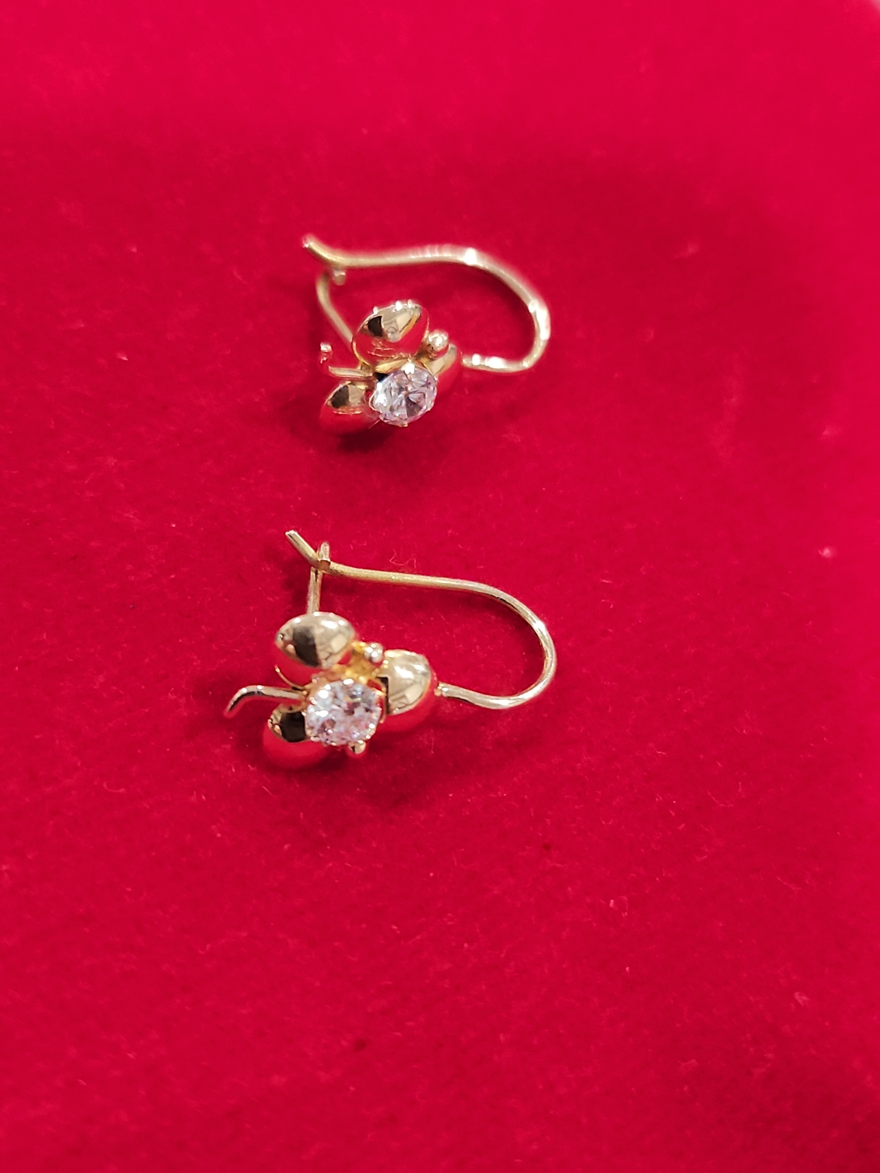 18K Yellow Gold Earrings - Roxy's Store